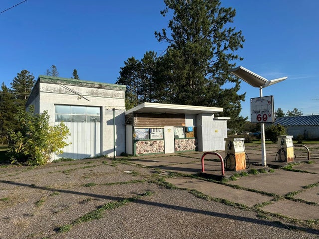 7326 County Highway 61, Rutledge