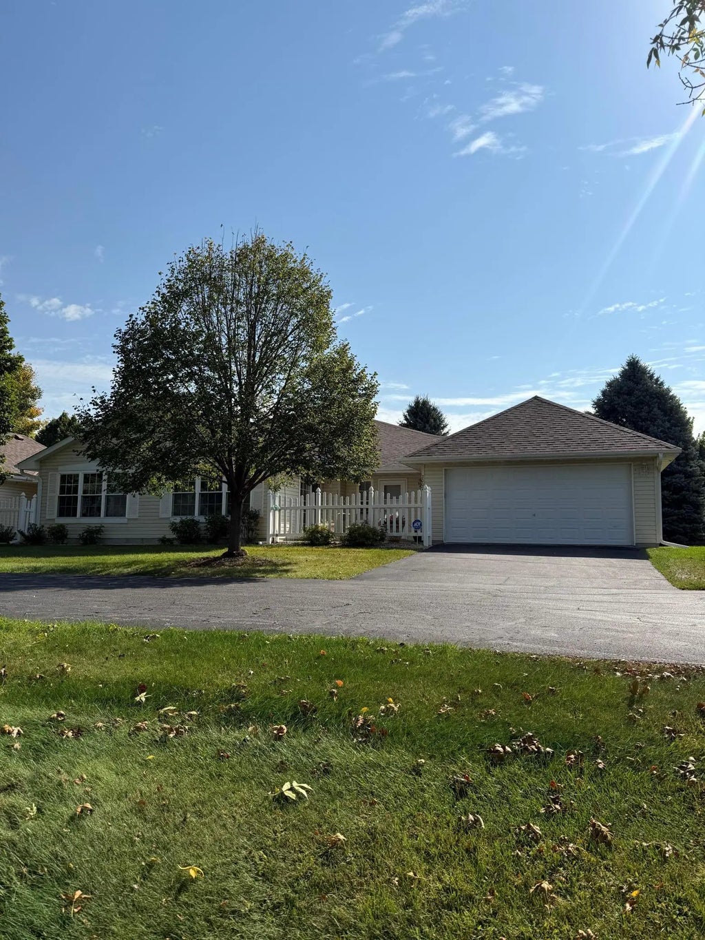 2007 10th Avenue W, Shakopee