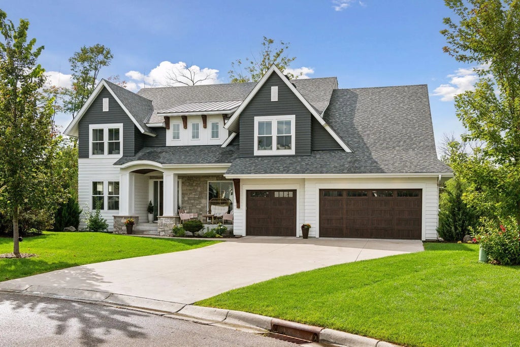 769 Woodland Hill Court, Medina