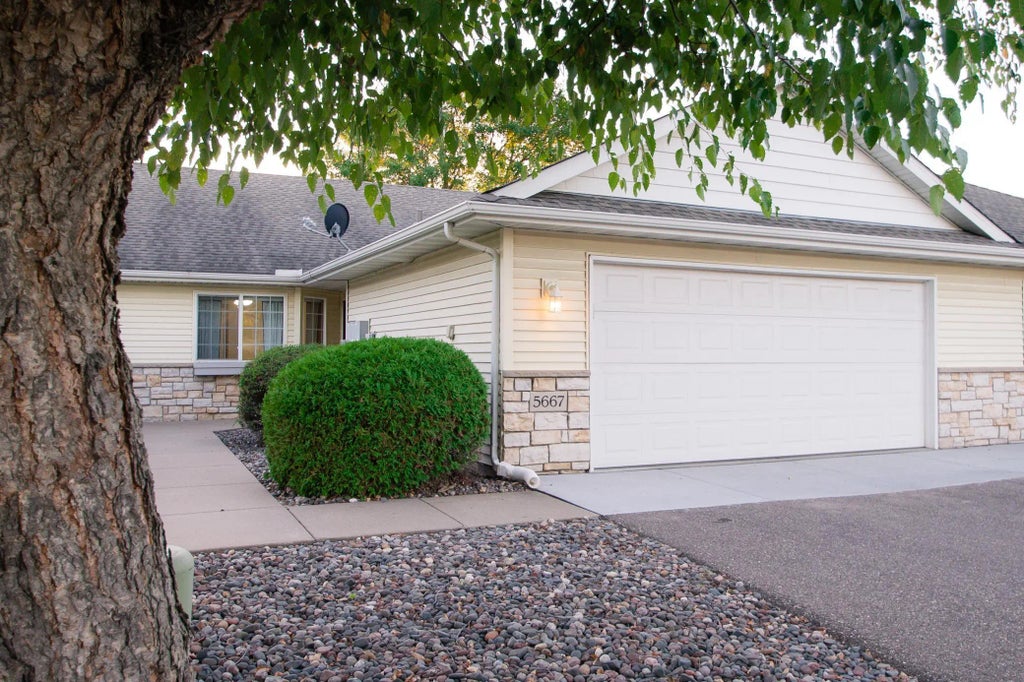 5667 Lambert Avenue Ne, Albertville