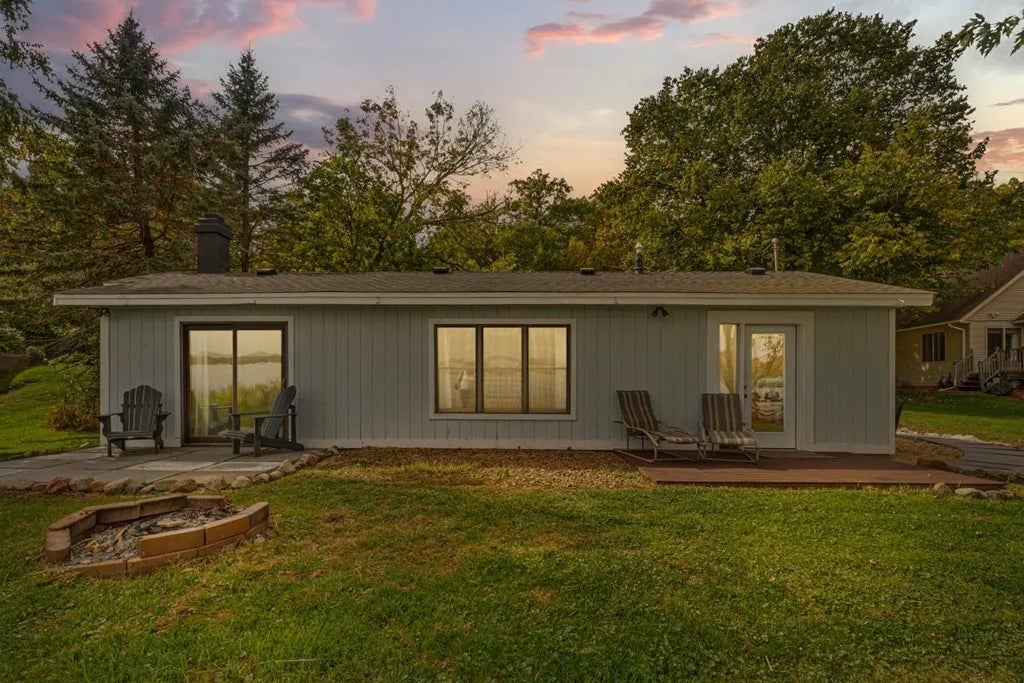 13461 Fox Lake Trail, Forest Twp