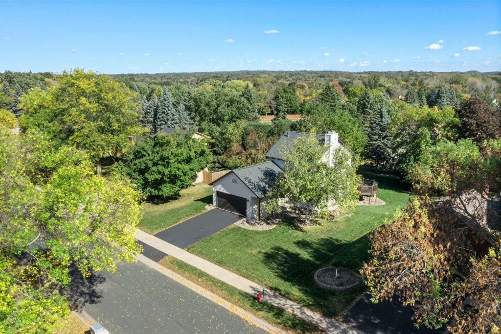 18863 Broadmoore Drive, Eden Prairie