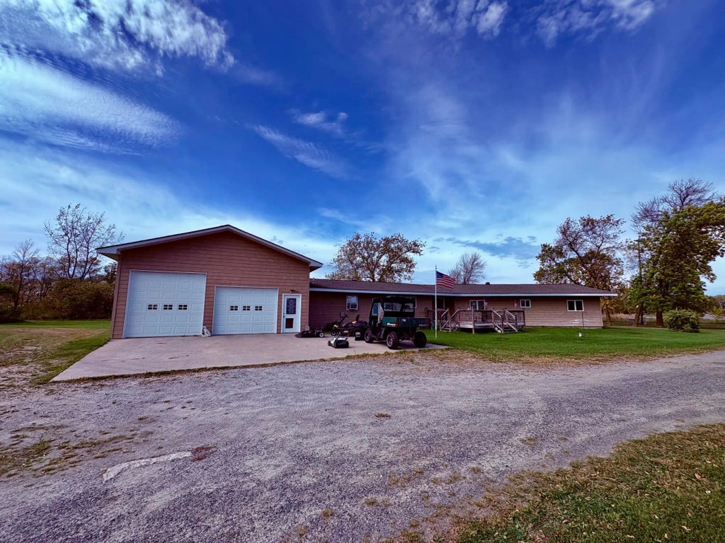 1401 State Highway 11 Sw, Spooner Twp