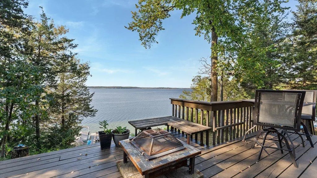 9923 Jeske Avenue Nw, Annandale