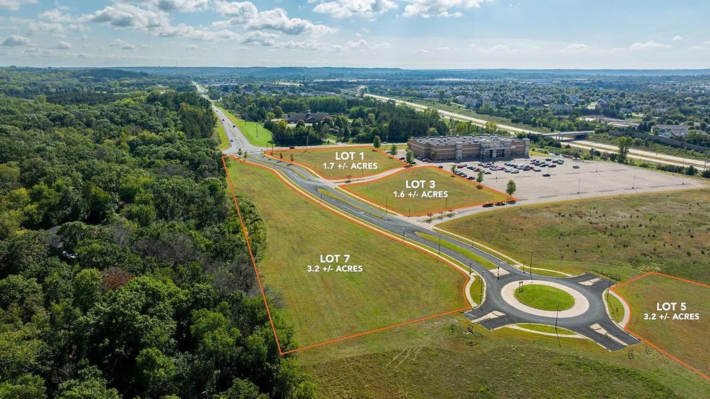 674 Darnold Drive, Hudson