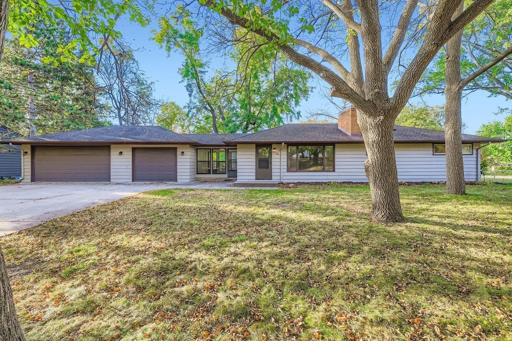 1032 Fremont Street, Anoka