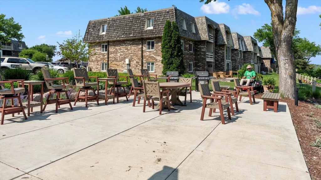 4397 Wilshire Boulevard E305, Mound