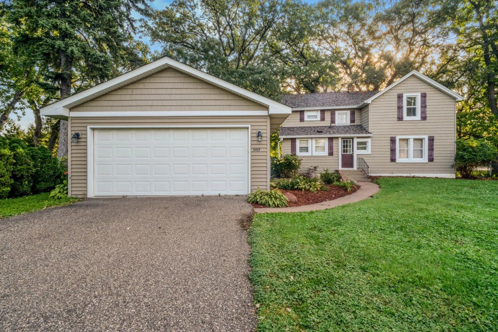 10007 Tyler Street Ne, Blaine