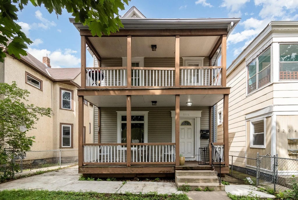 3206 19th Avenue S, Minneapolis