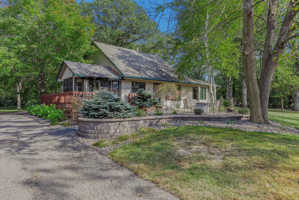 1030 94th Street Nw, Silver Creek Twp