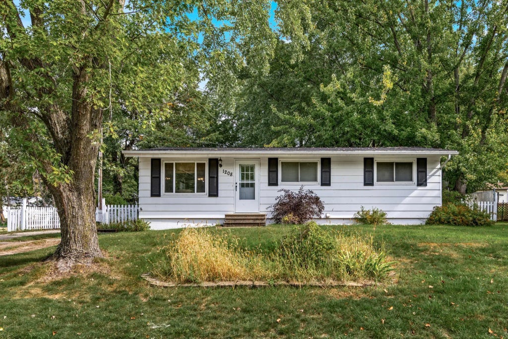 1208 E Laneville Avenue, Durand