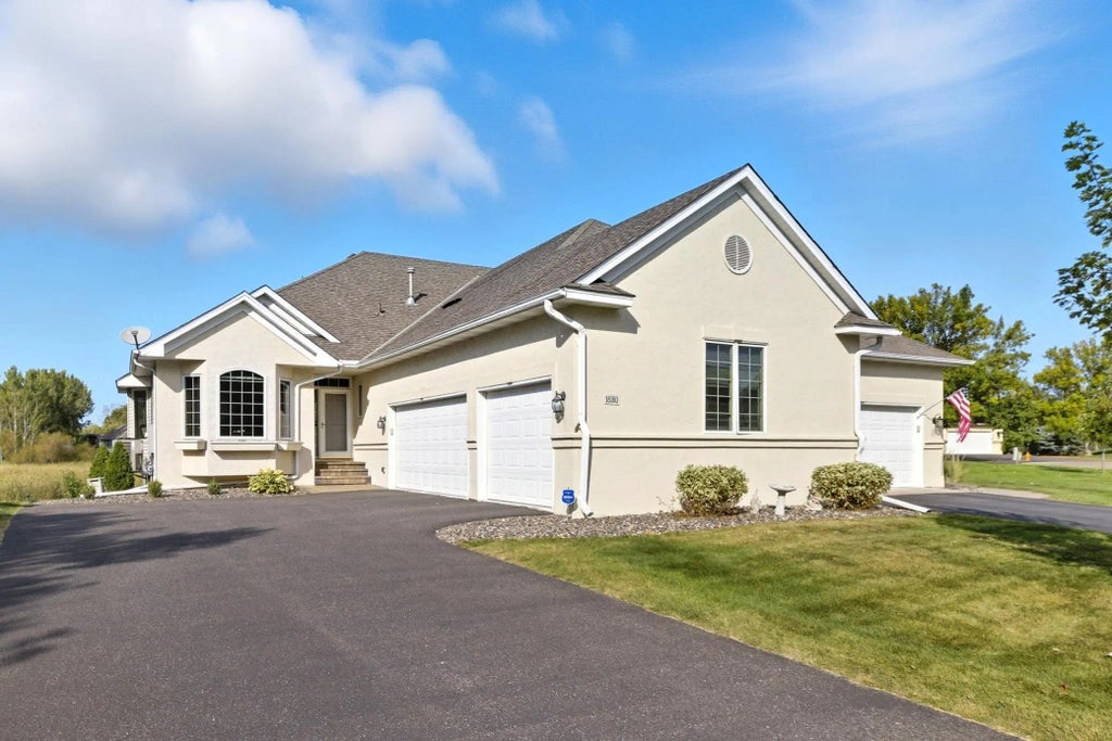 18160 39th Avenue N, Plymouth