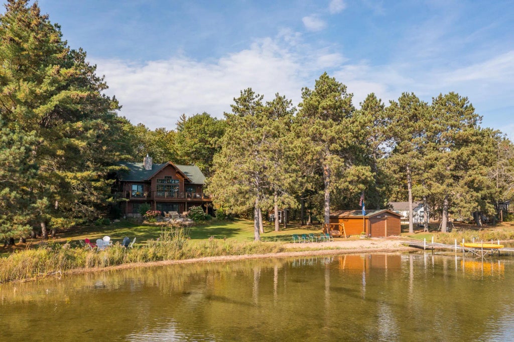 9197 Morrison Lane, Pelican Twp