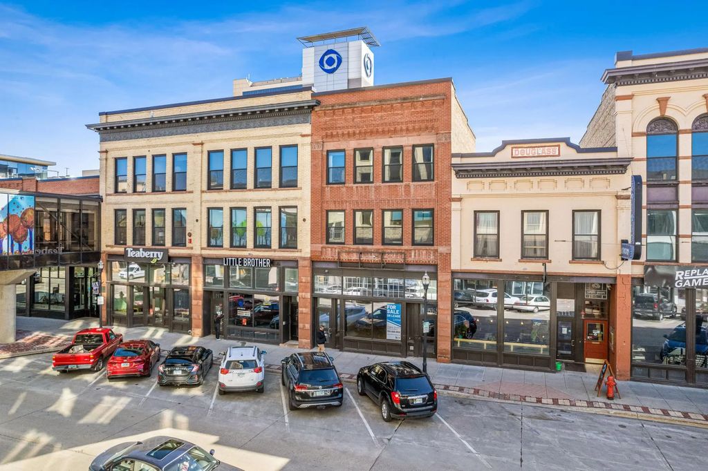 117 Broadway N 207, Fargo
