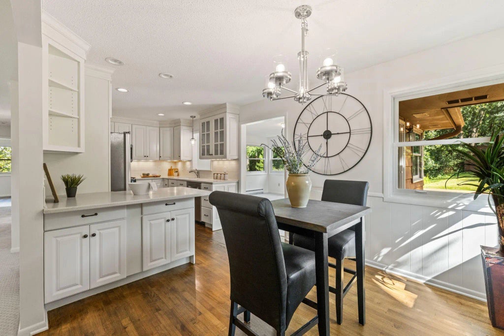 6051 Stoneybrook Drive, Minnetonka