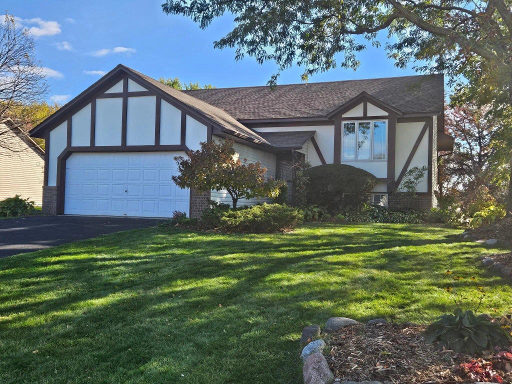 14162 Dearborn Path, Rosemount