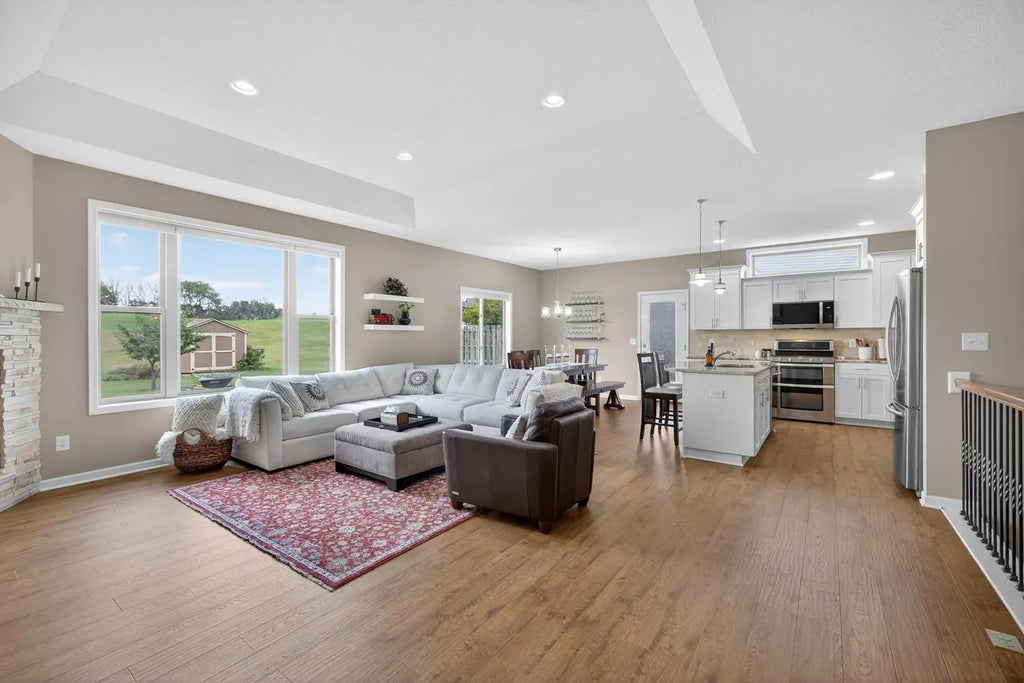 875 Golfview Avenue, Zumbrota