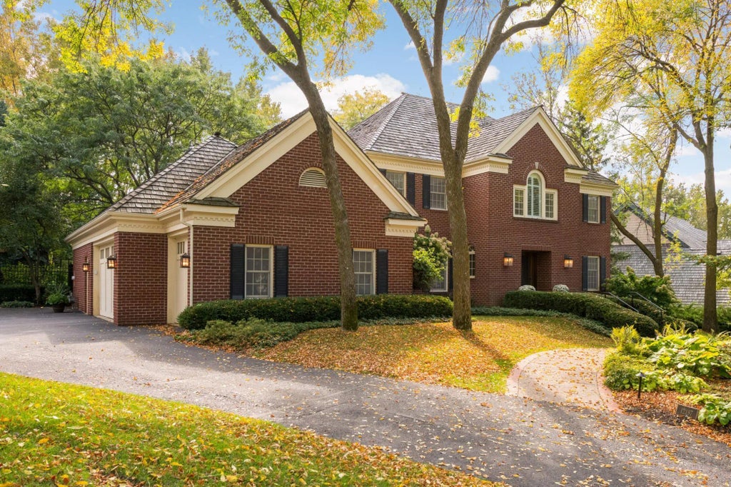 12197 Orchard Hill, Eden Prairie