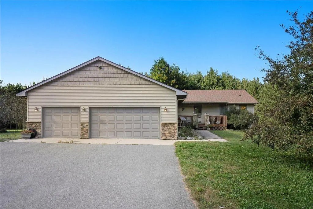 906 131st Avenue, New Richmond