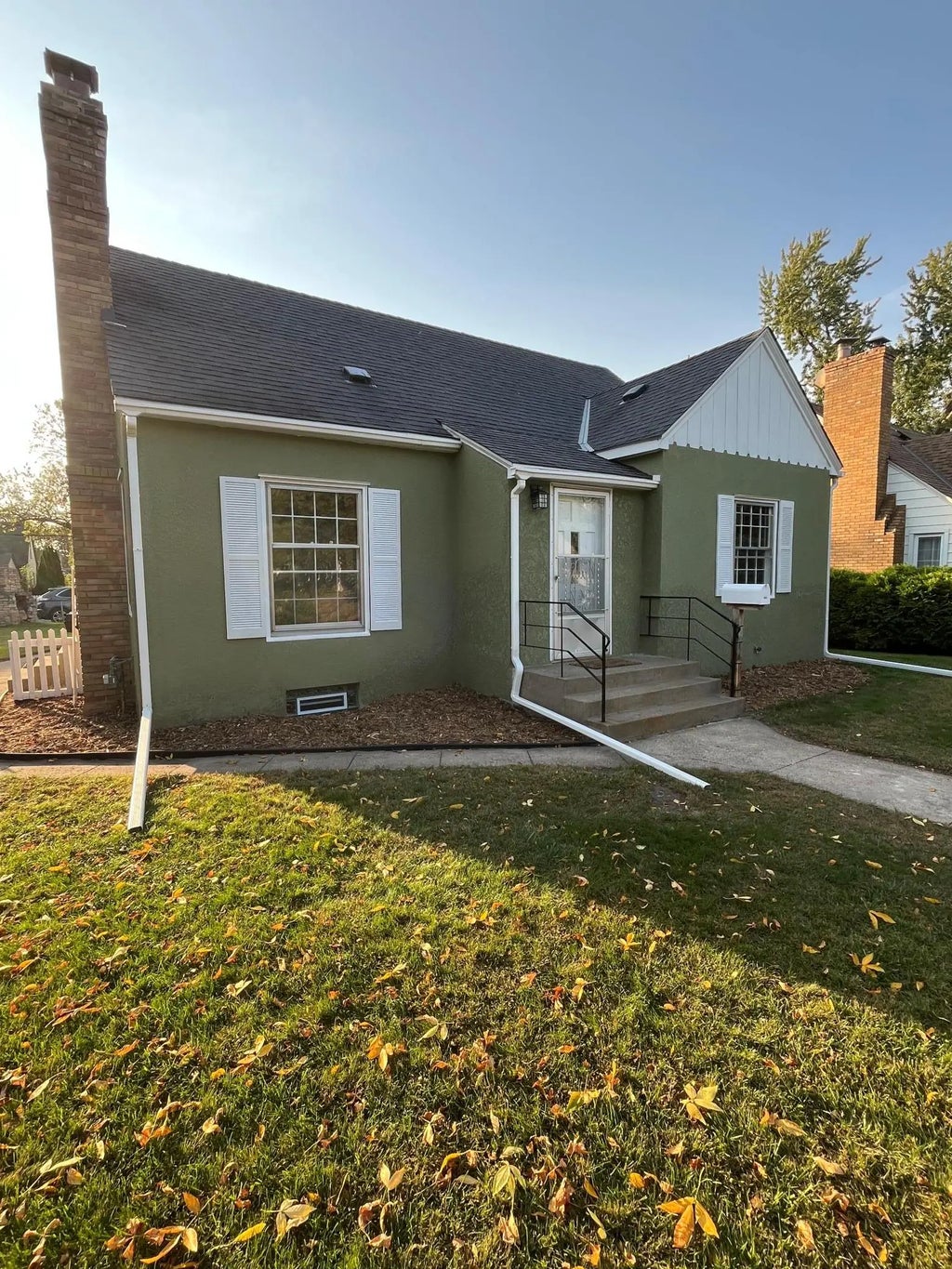 4535 Vincent Avenue N, Minneapolis