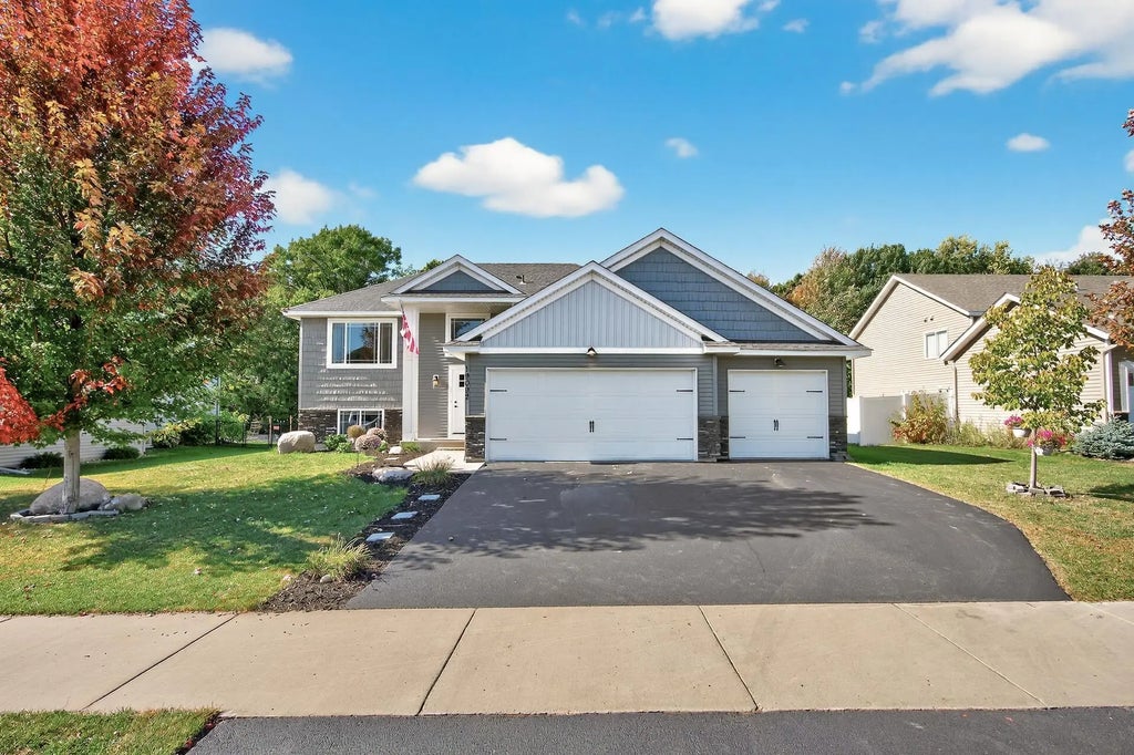 19092 Johnson Street Nw, Elk River