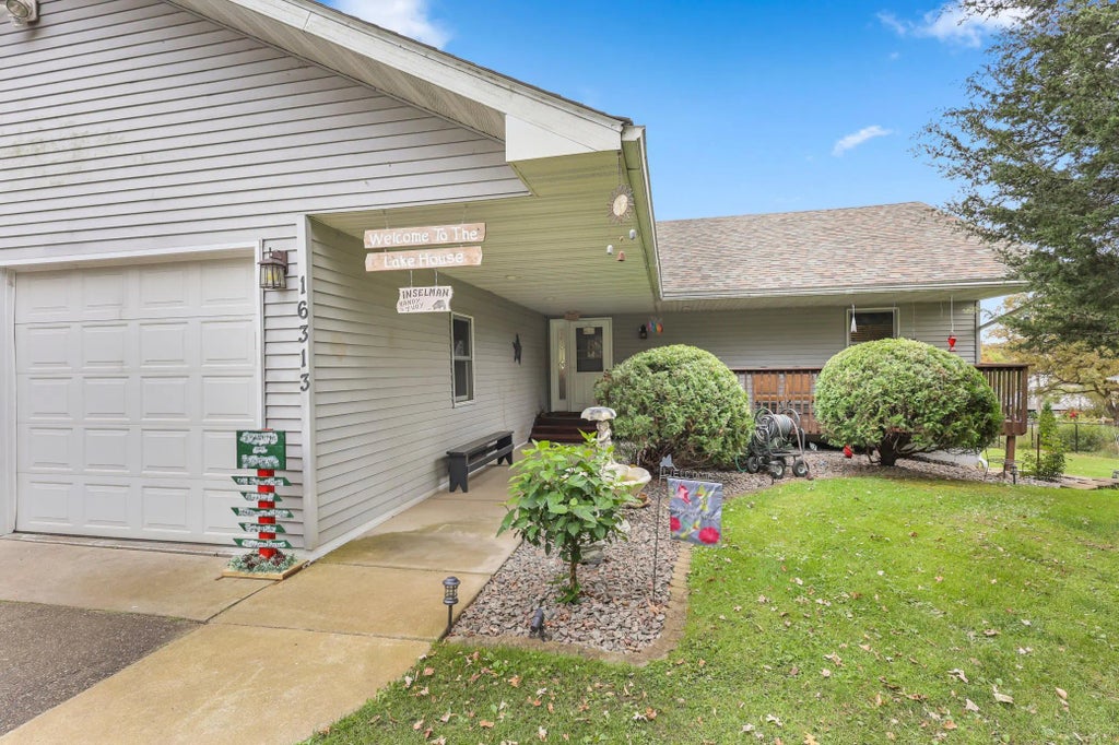 16313 Gowan Avenue Nw, Clearwater Twp