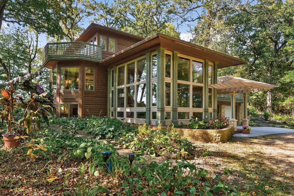 8180 Saint Croix Trail S, Denmark Twp