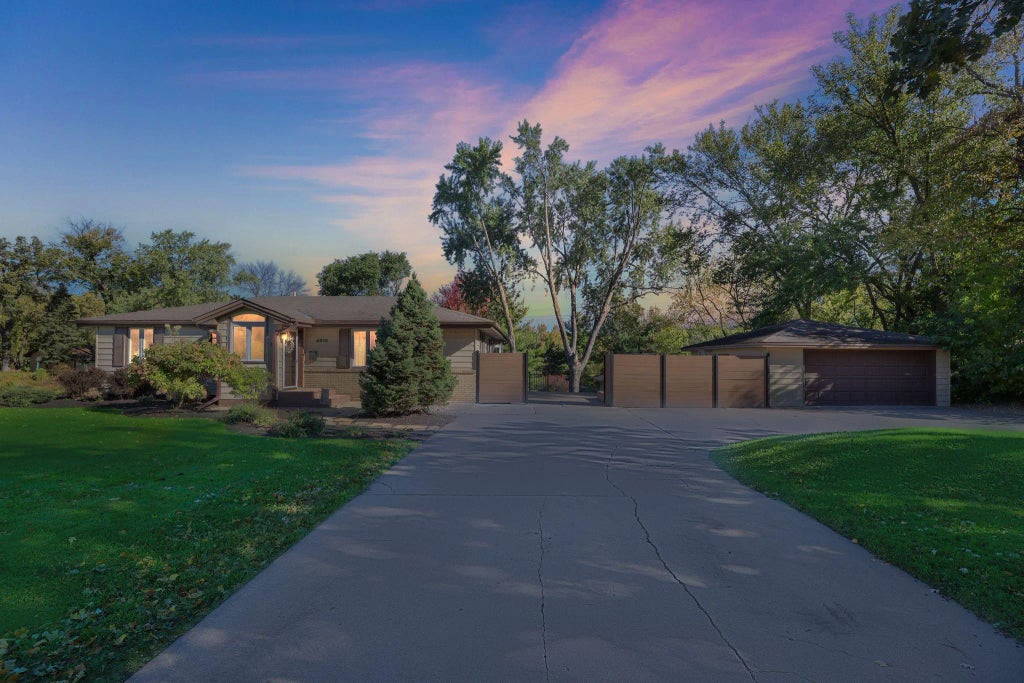 4816 Overlook Drive, Bloomington