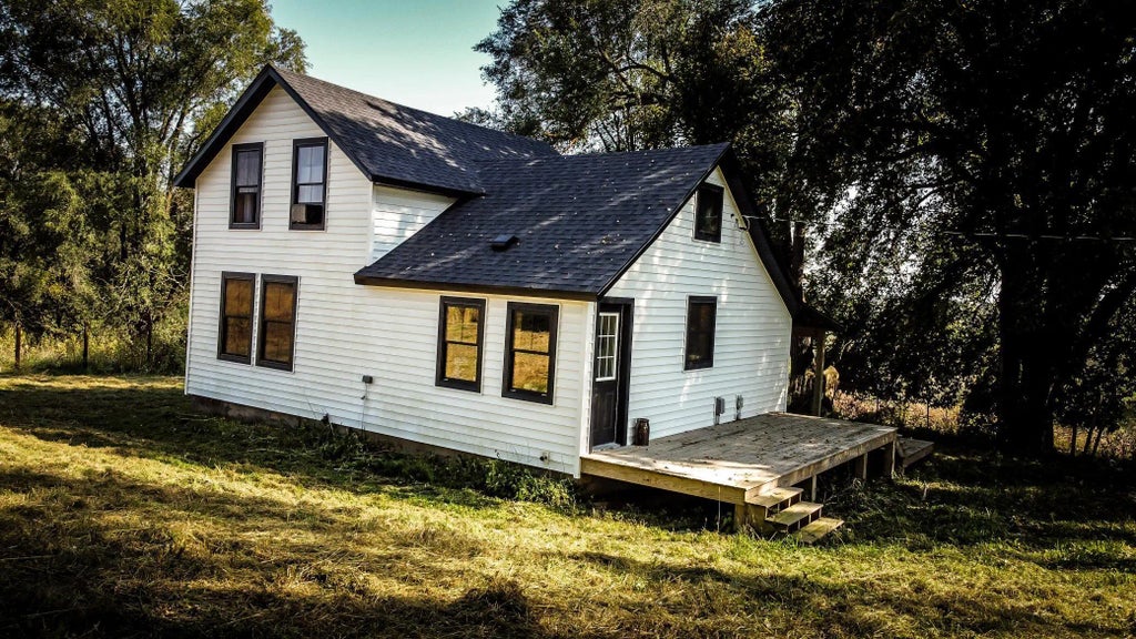 N32838 Briten Road, Preston Twp