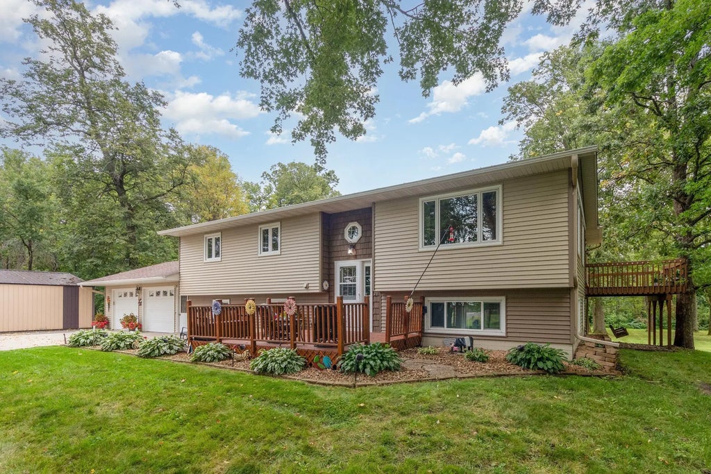 4645 Halstad Avenue, Webster