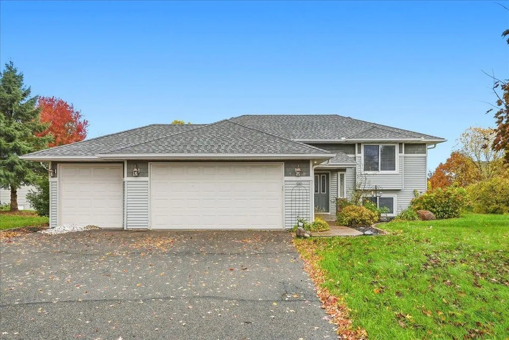 1651 Possum Way, New Richmond