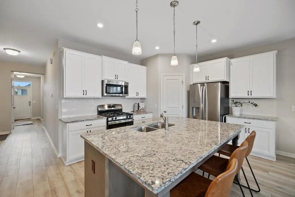 966 Maple Hill Road, Newport