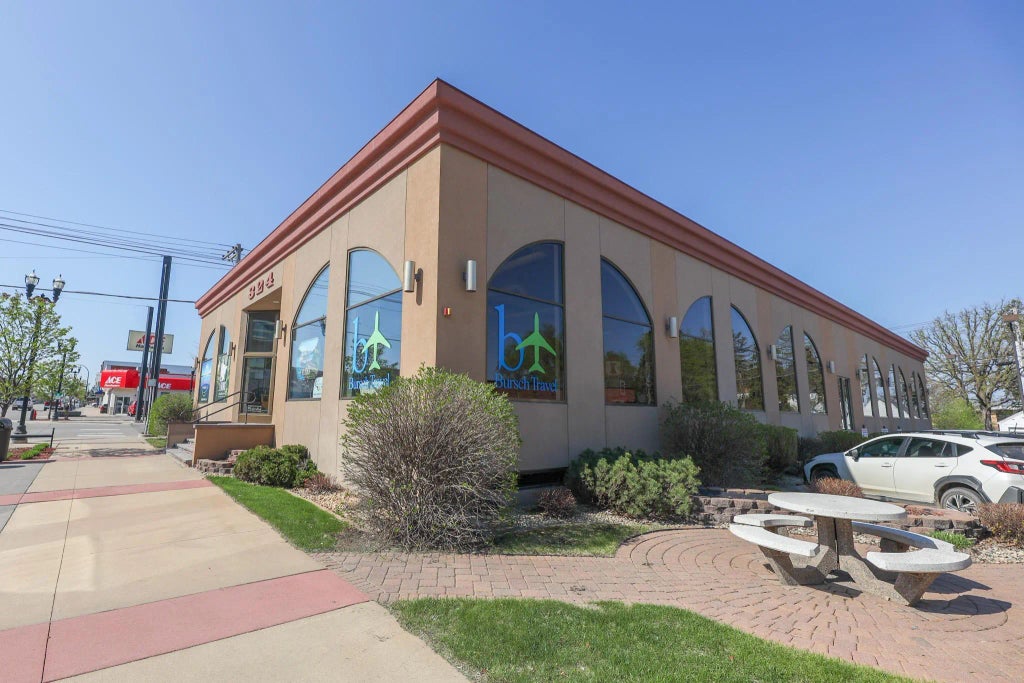 324 Broadway Street, Alexandria