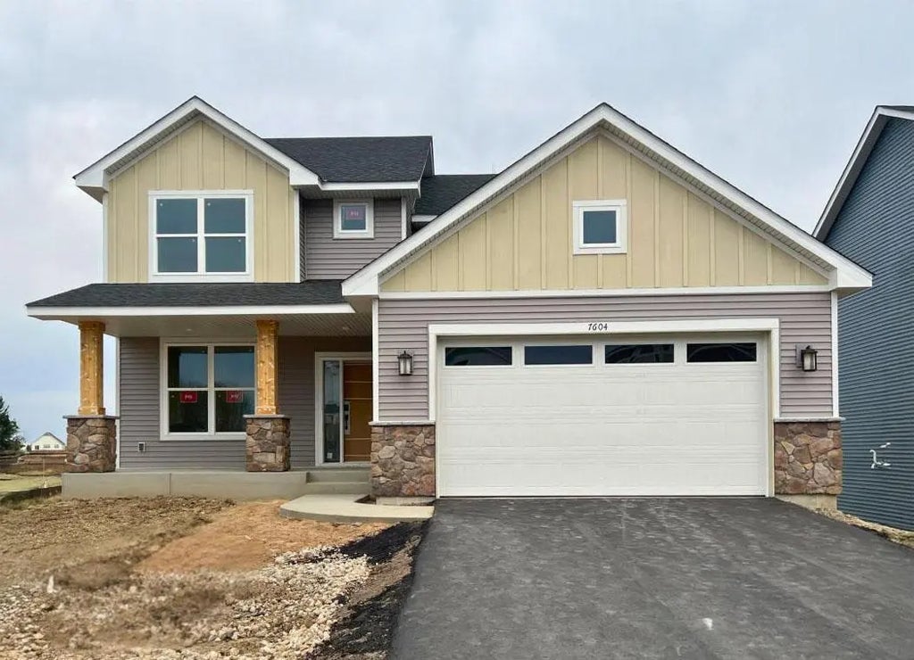 7604 Osakis Street, Lino Lakes