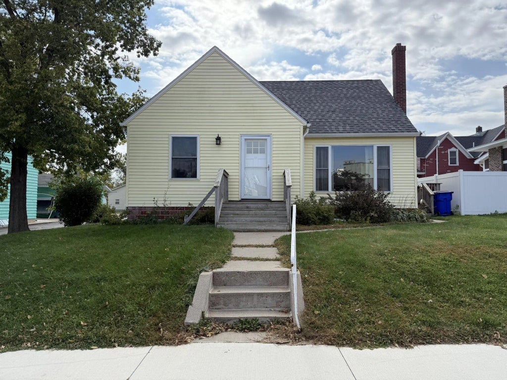 755 Chestnut Street, Dawson