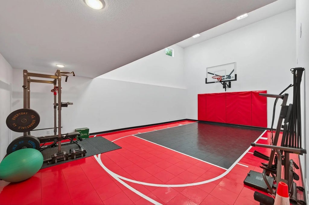 1858 Laramee Lane, Centerville