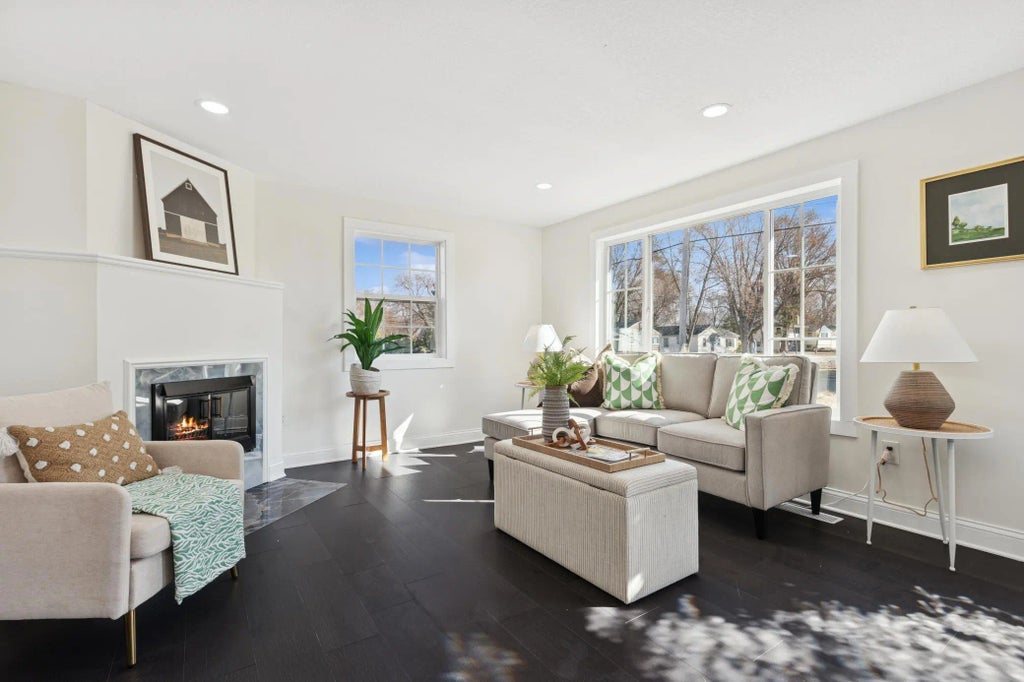 1335 Hampshire Avenue N, Golden Valley