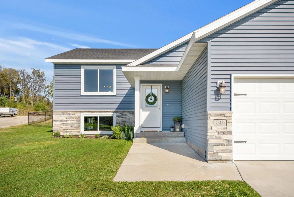 3507 Ridgeline Drive Se, Rochester