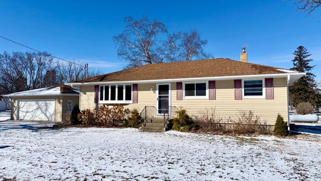 30019 Scandinavia Avenue, Frontenac