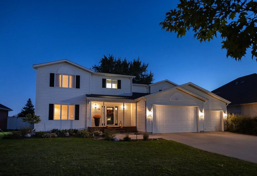 916 42nd Avenue N, Fargo