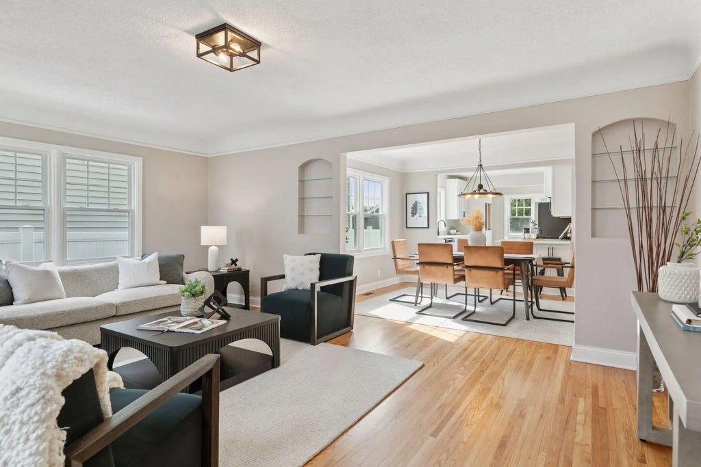 348 4th Avenue S, South Saint Paul