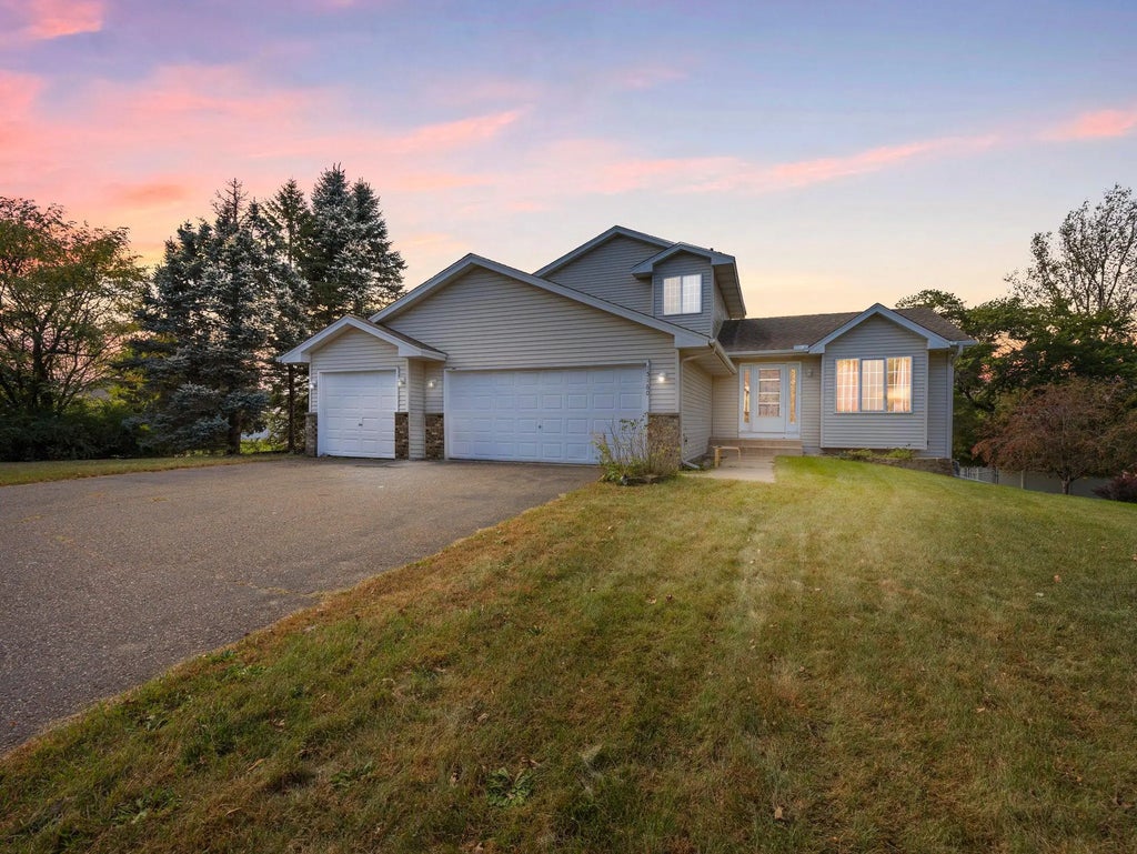 15160 Quicksilver Street Nw, Anoka