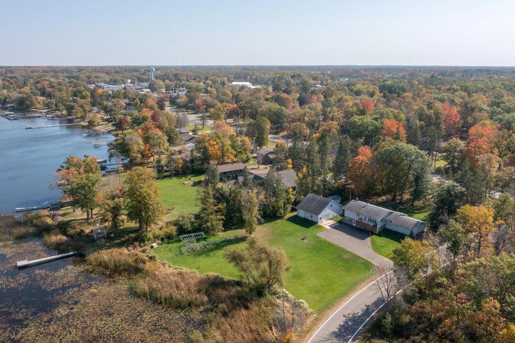 900 Father Hennepin Park Road, Isle