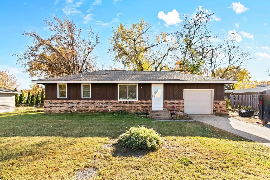 618 109th Avenue Ne, Blaine