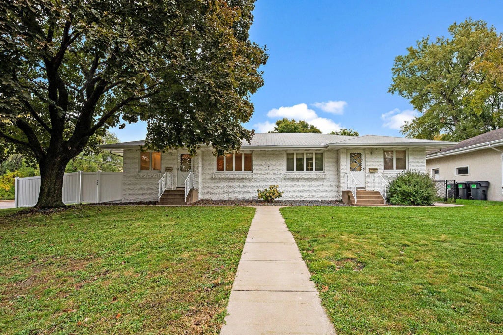 3637 Coolidge Street Ne, Saint Anthony