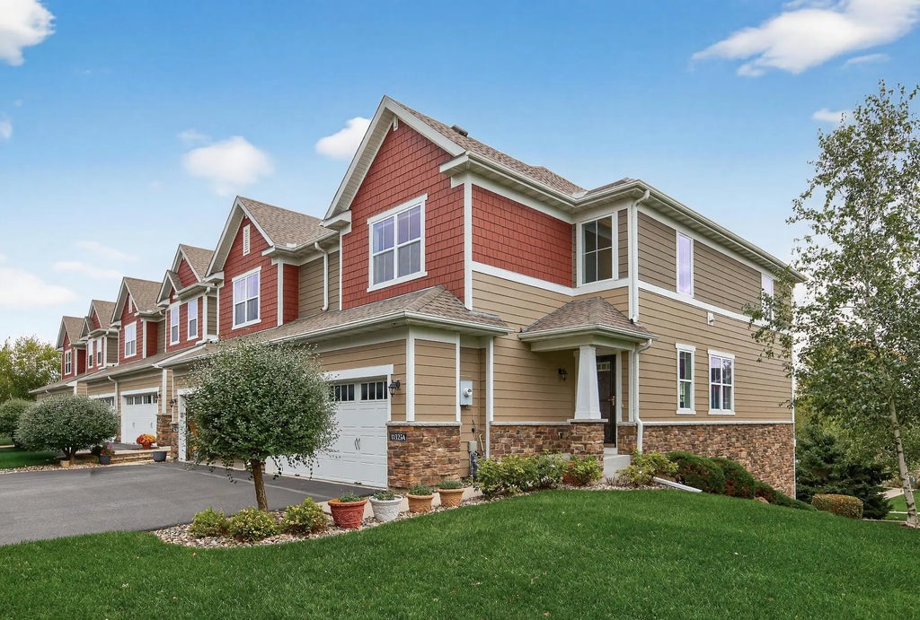 11325 Sandcastle Drive A, Woodbury