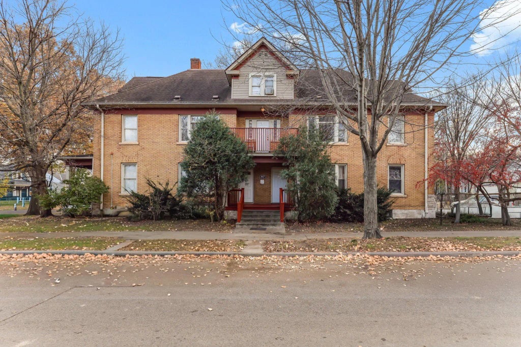 2827 Bryant Avenue N 4, Minneapolis