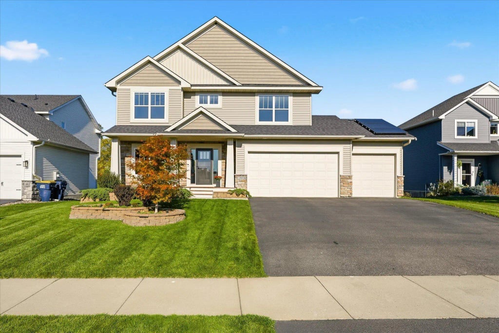 13918 Ashford Path, Rosemount