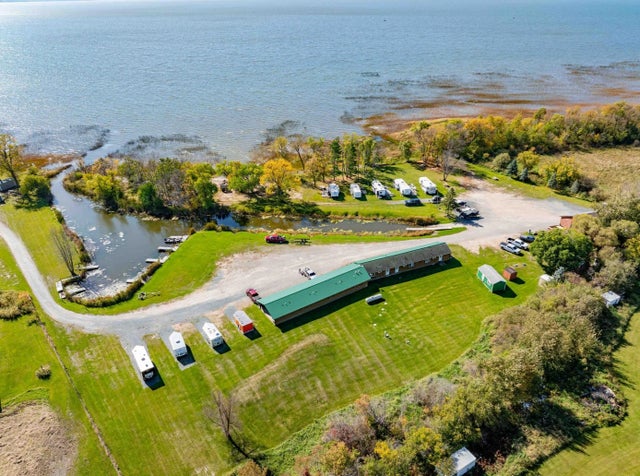 57153 Hudec Resort Road Ne, Waskish