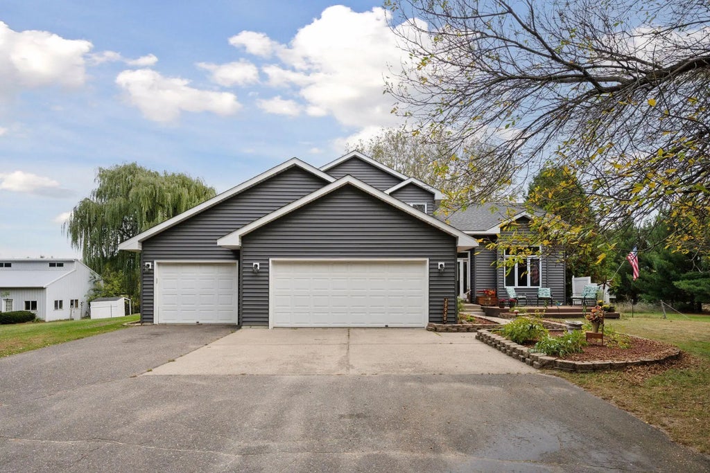 29928 152nd Street Nw, Zimmerman